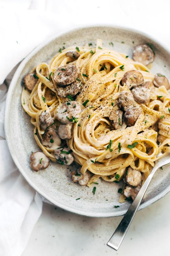 Fettuccini Alfredo Mushroom